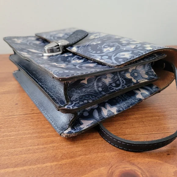 NWT Patricia Nash Laurentina Italian Folklore Blue Floral Print Leather Purse - Picture 13 of 16